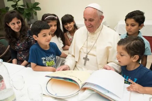 A Cruz do Bom Pastor: Um Legado de Fé e Amor que Você Pode Carregar Consigo